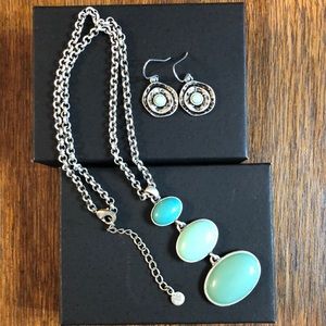 Xc antiqued silver and teal tone necklace and earrings set